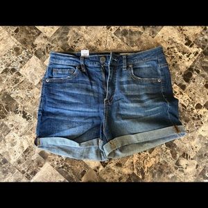 Aero High-Waisted Midi